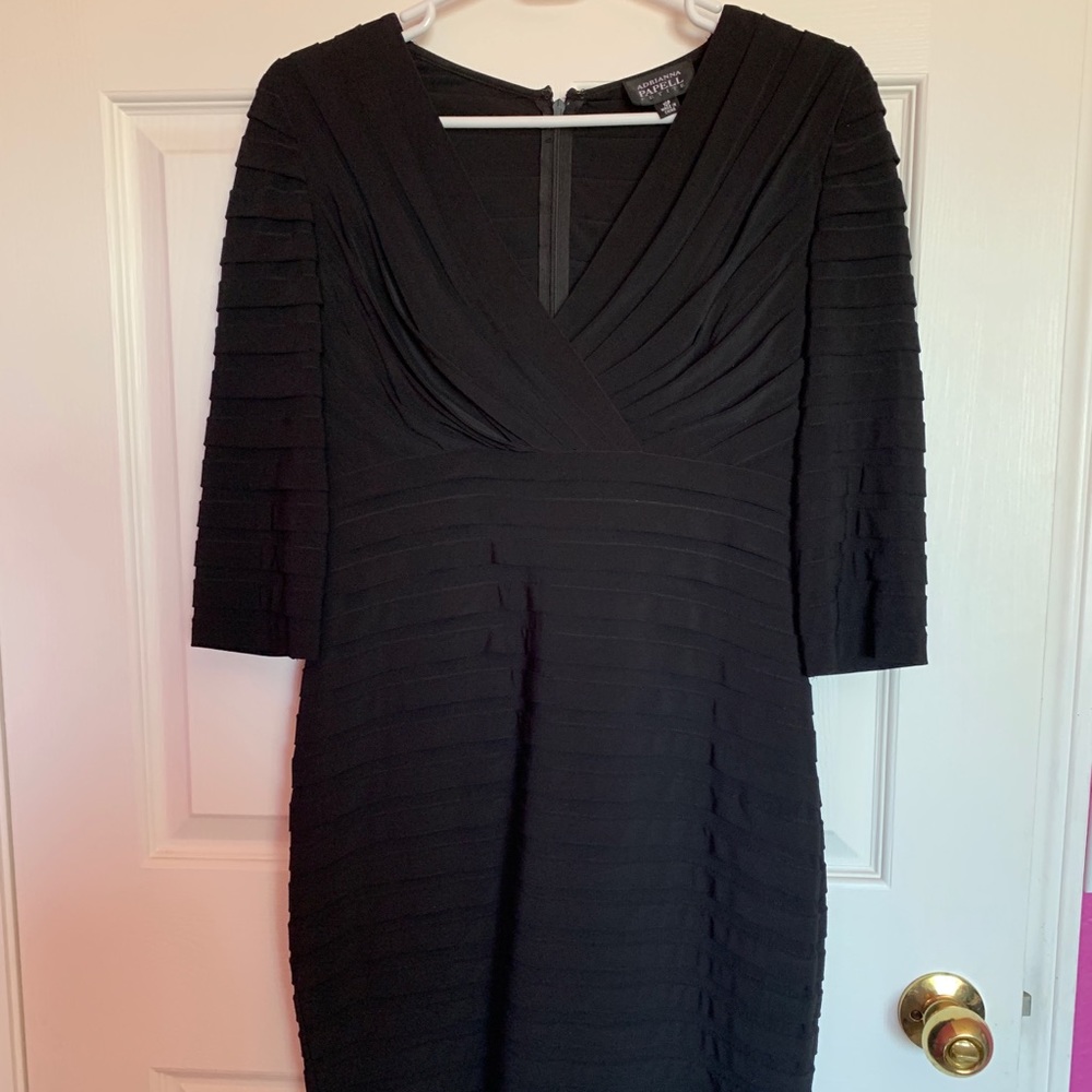 Black 3/4 sleeve stretchy dress
